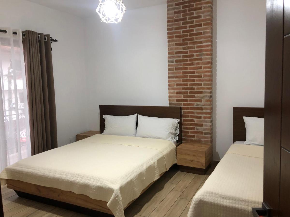 Vila Ilo Tushemisht Luaran gambar